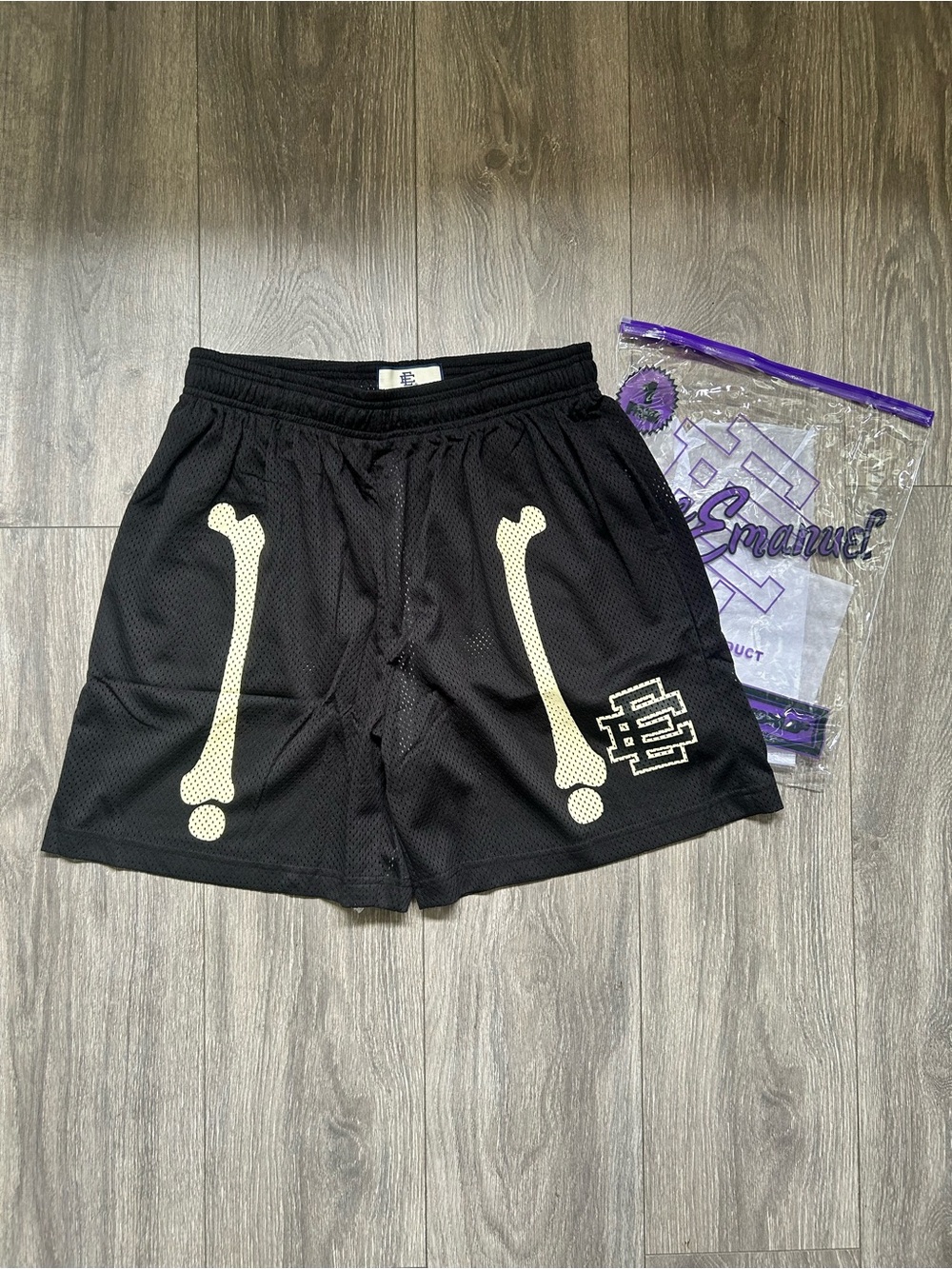 Size S | Eric Emanuel Bone black shorts